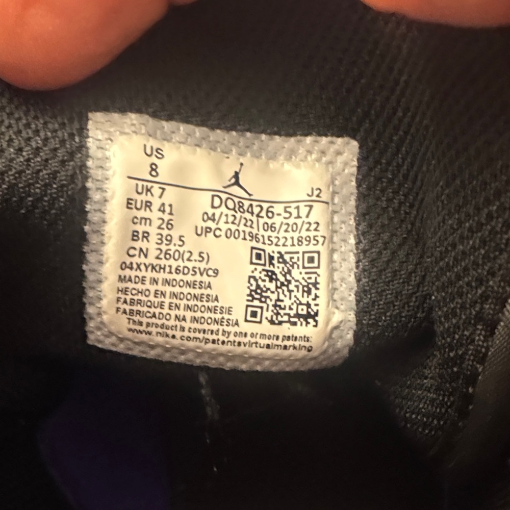 Air Jordan 1 Mid - Black, Purple & Gold - Picture 7 of 10